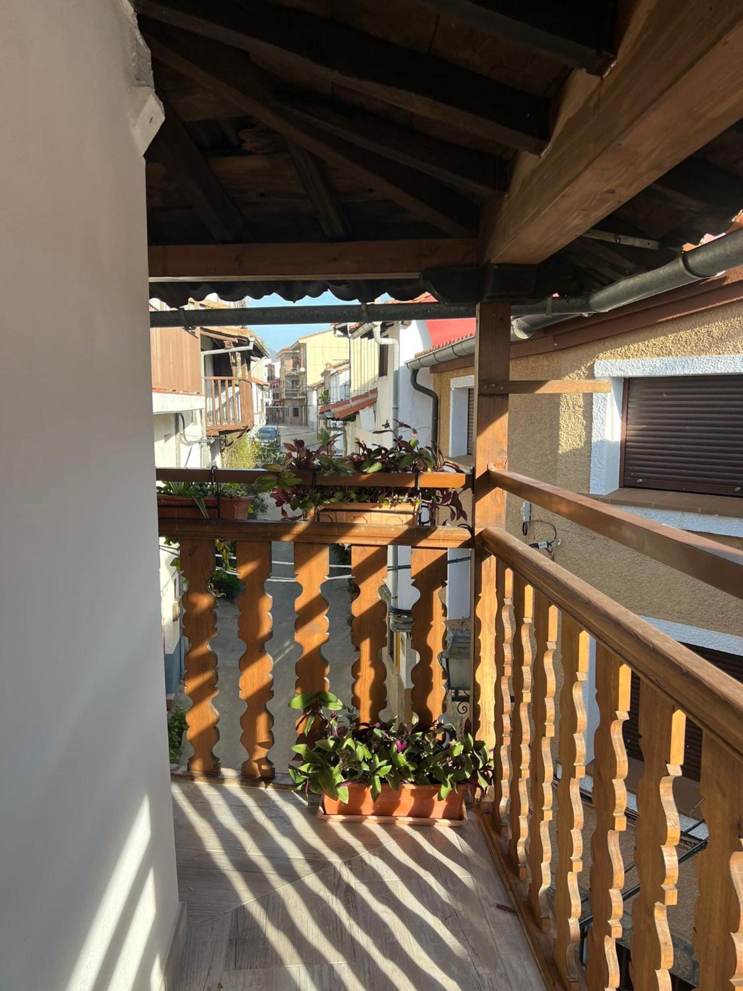 La Golondrina Apartment Candeleda Exterior photo
