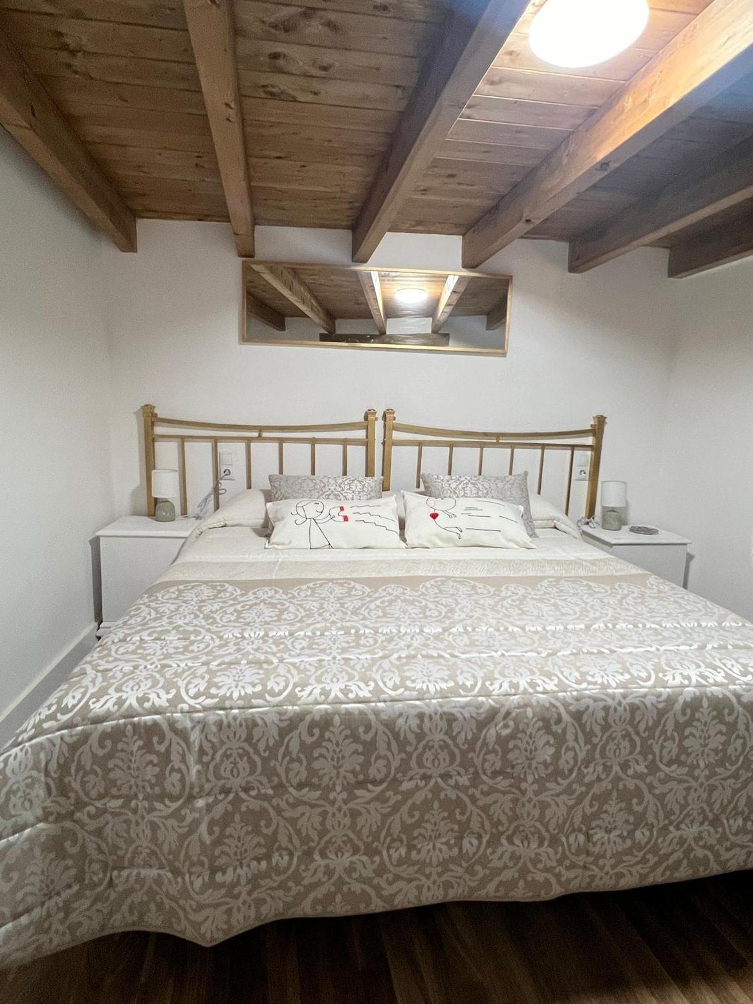 La Golondrina Apartment Candeleda Exterior photo